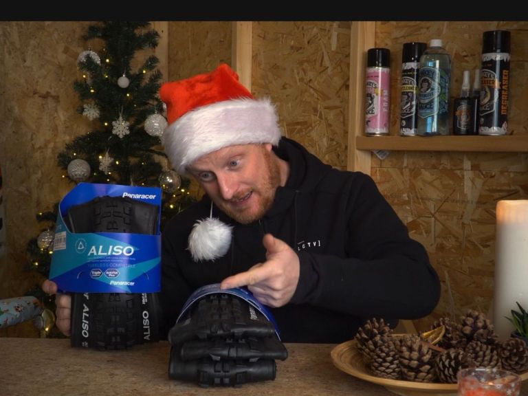 Christmas Countdown Day 12 – Panaracer Aliso and Romero Tyres