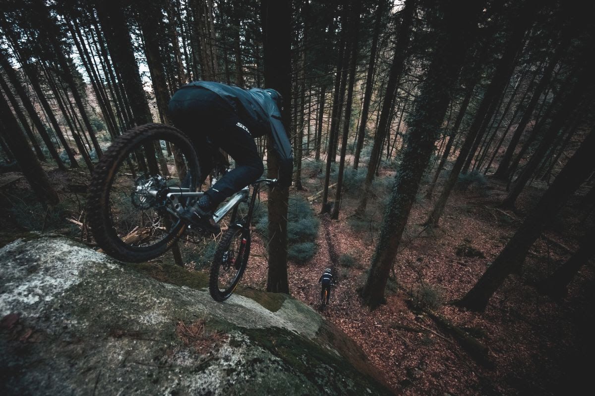 All The Bikes, Many Distractions – Bike Video Round Up