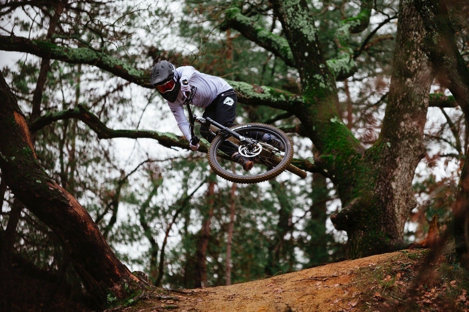 Sunn French Connexion Racing welcome 2 new elites for EWS