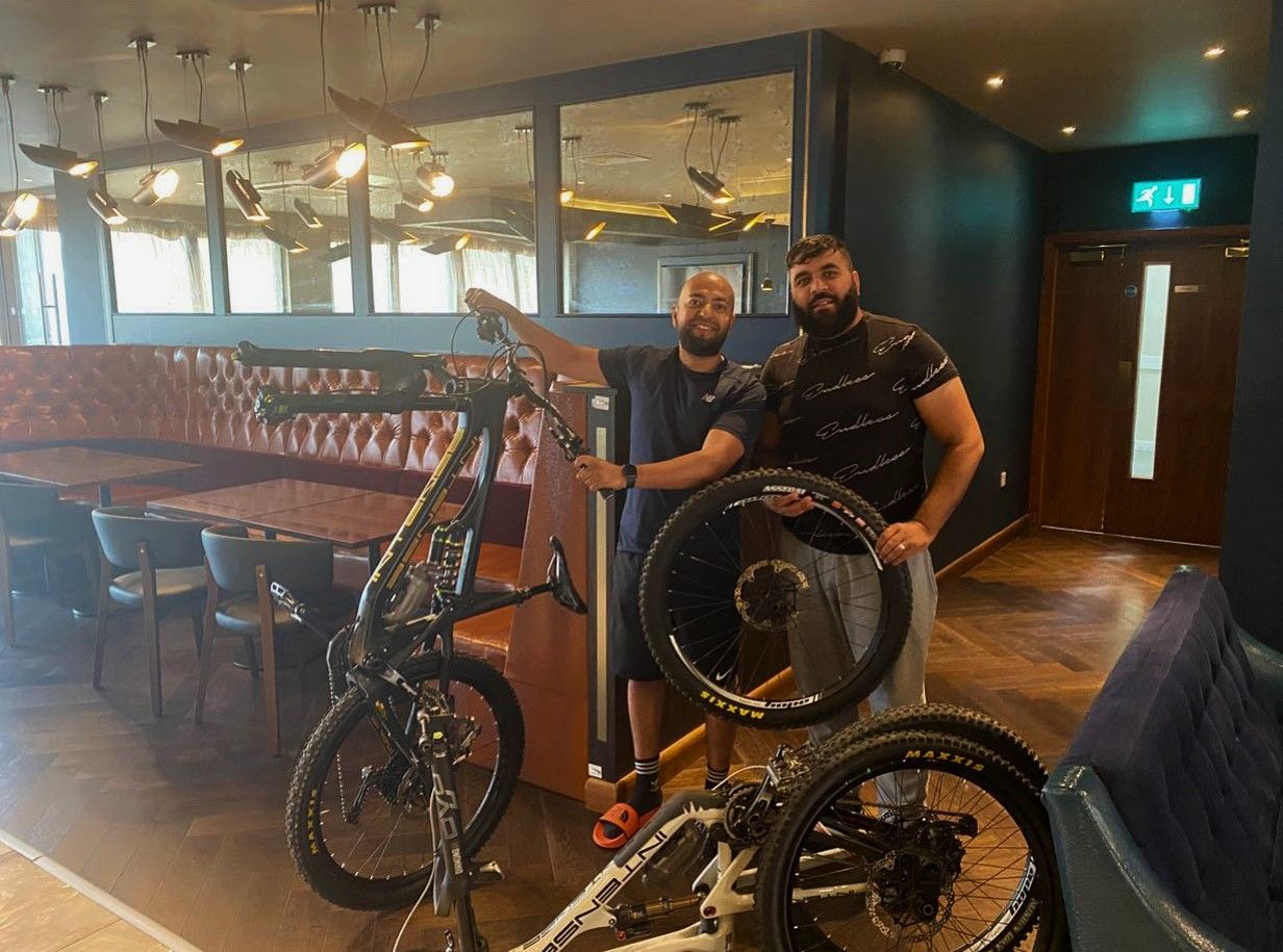 Two Brothers Stop Bike Theft in Hotel Car Park