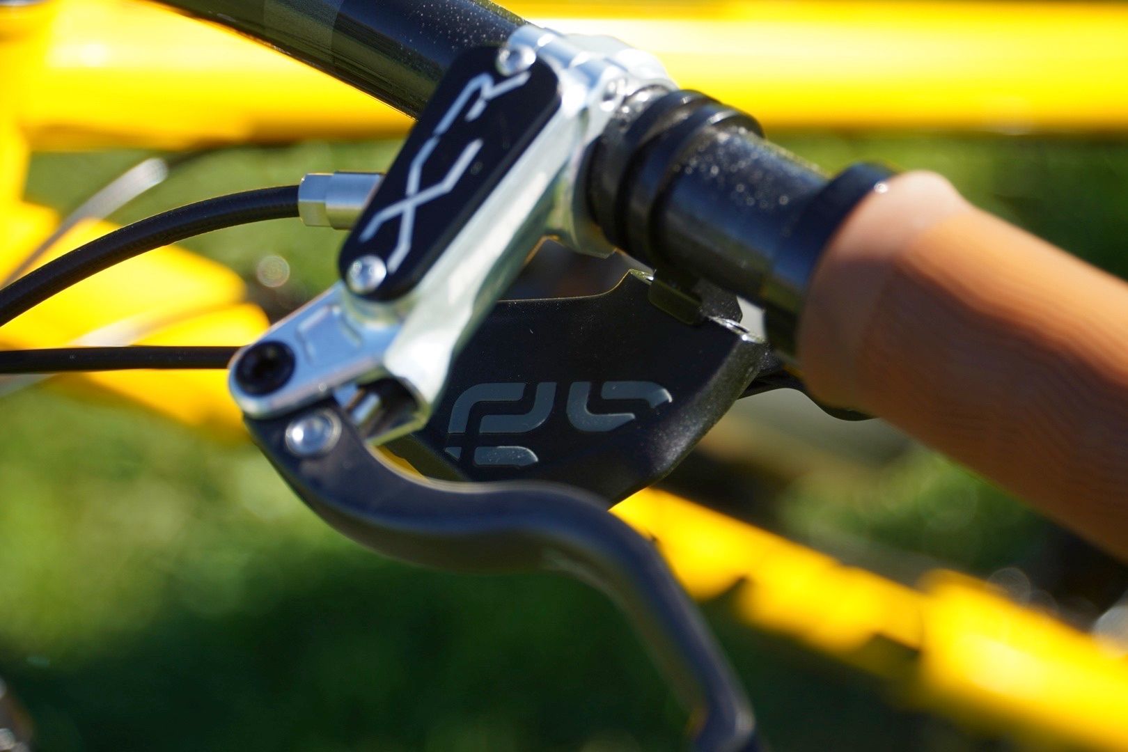 Hope XCR Pro X2 Review | How good can 199g brakes really be?