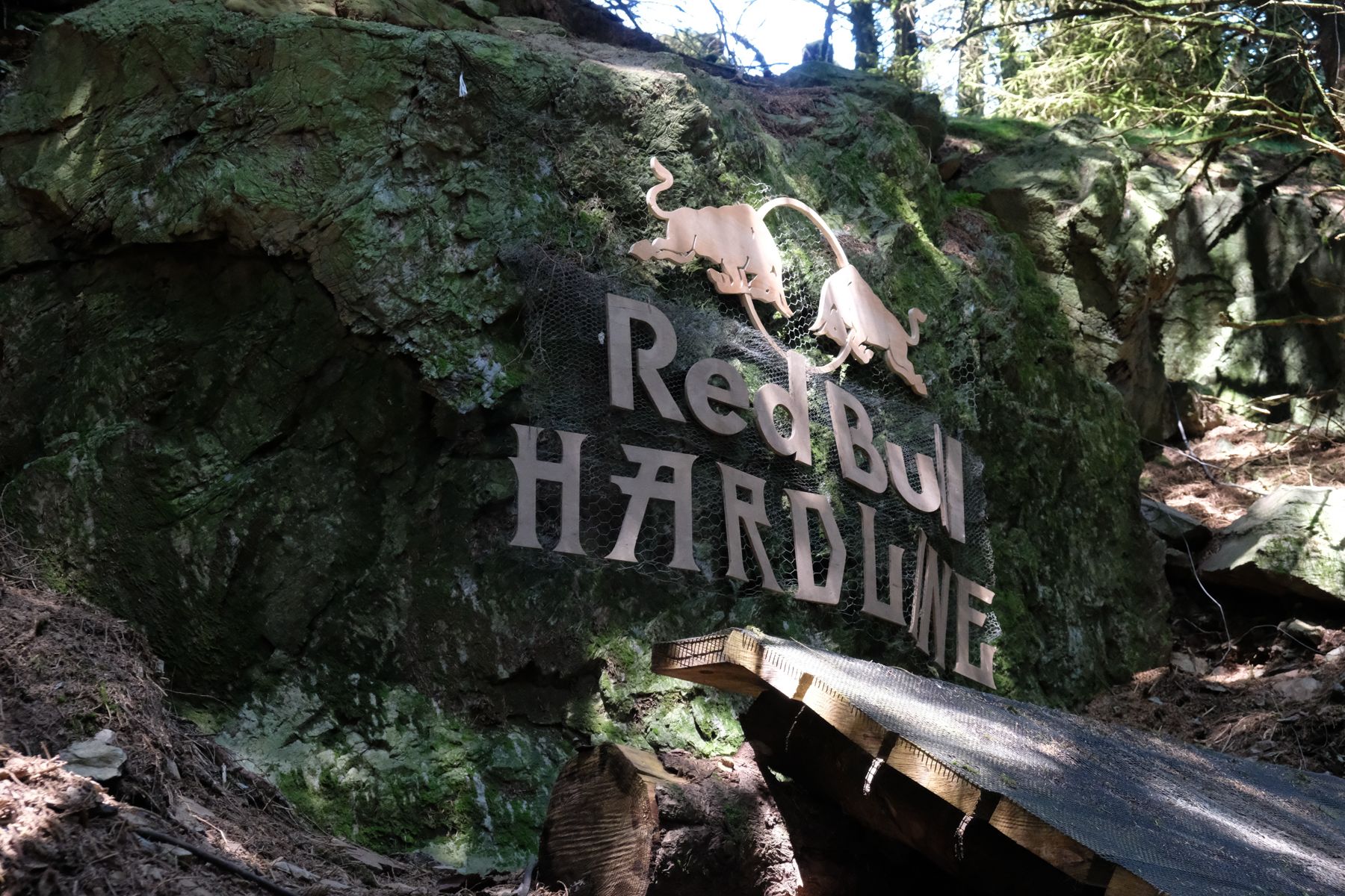 Jess Blewitt and Jackson Goldstone racing at Red Bull Hardline