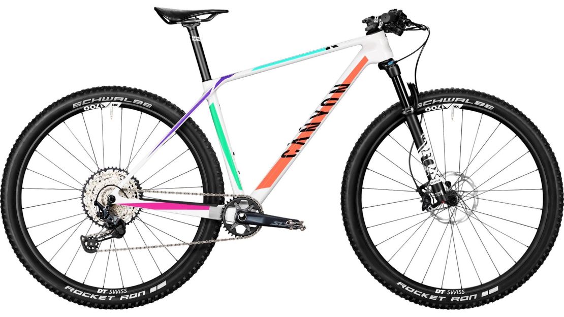 Weight weenies rejoice! Canyon releases updated Lux and Exceed for 2022