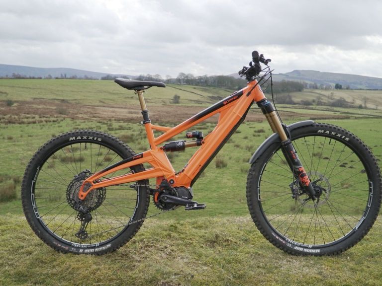 Orange Phase Factory Review – UK made EP8 powered power hour smasher