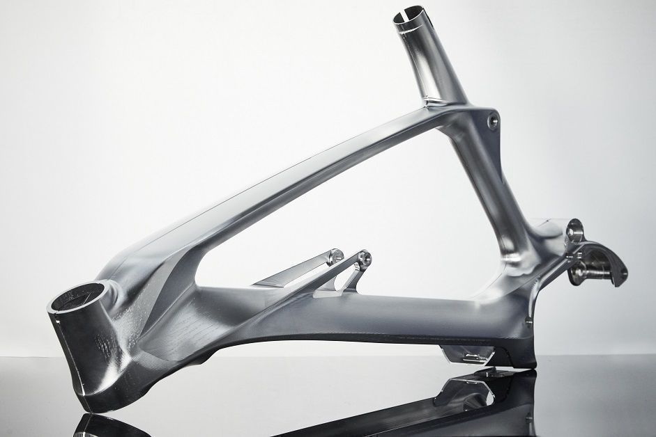 Alutech is selling a €16,000 CNC machined eFanes EMTB