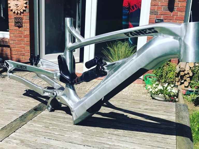 Alutech Cycles eFanes e-MTB prototype spotted with Shimano BT-E8035 compatibility