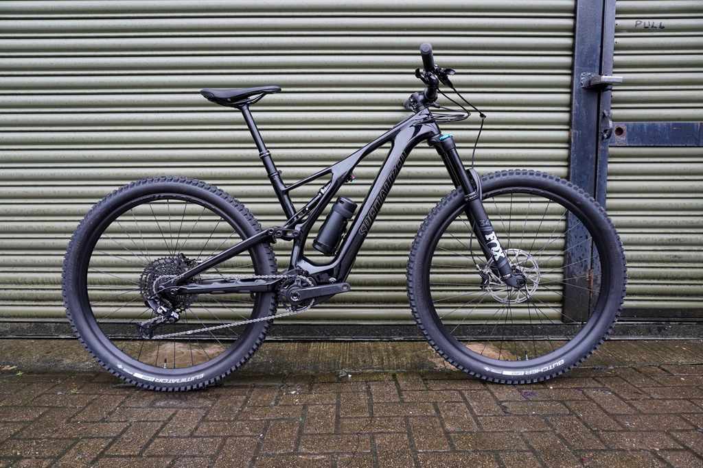 Specialized Turbo Levo SL Comp Carbon | First Ride Video