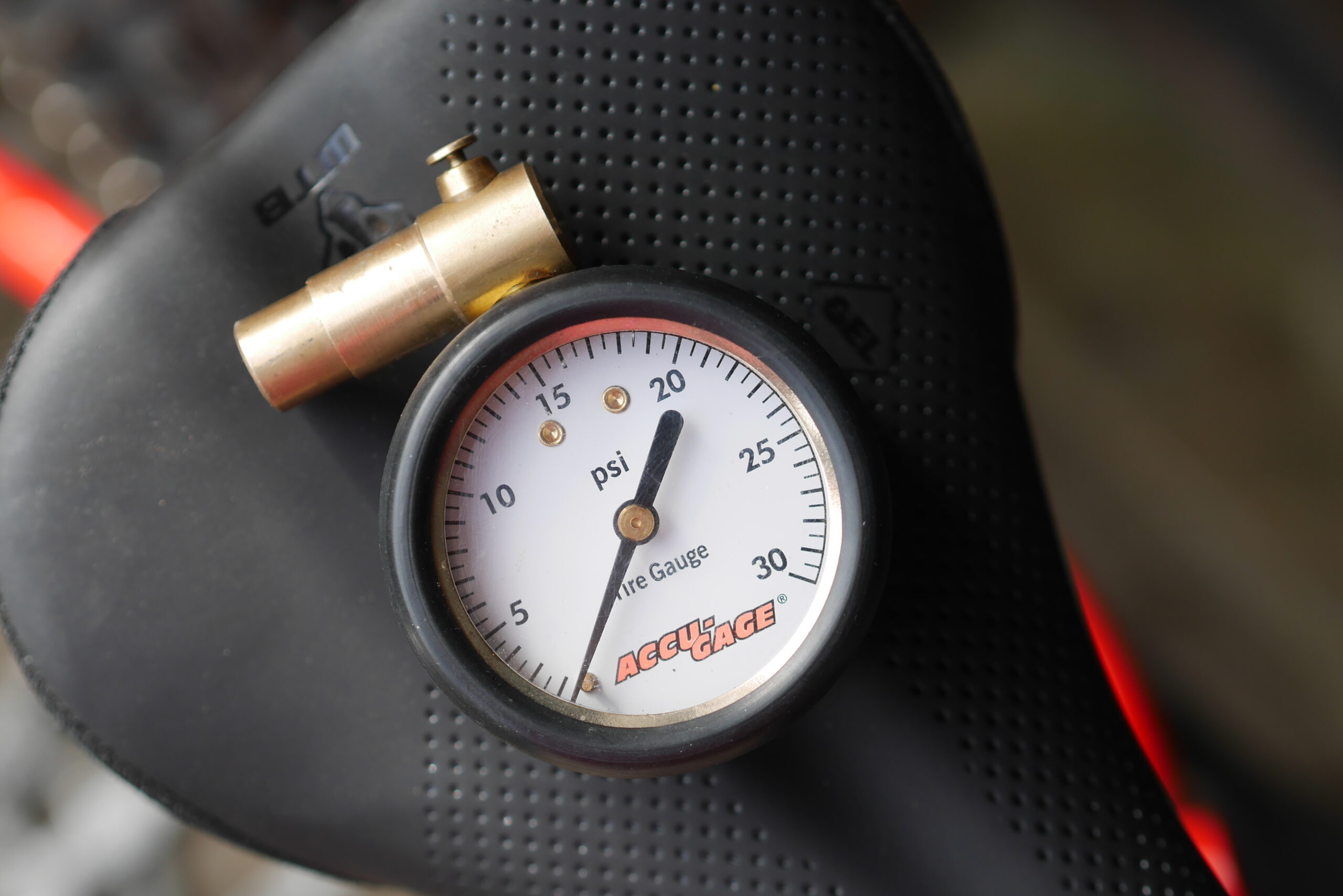 Accu-Gage tyre pressure gauge review