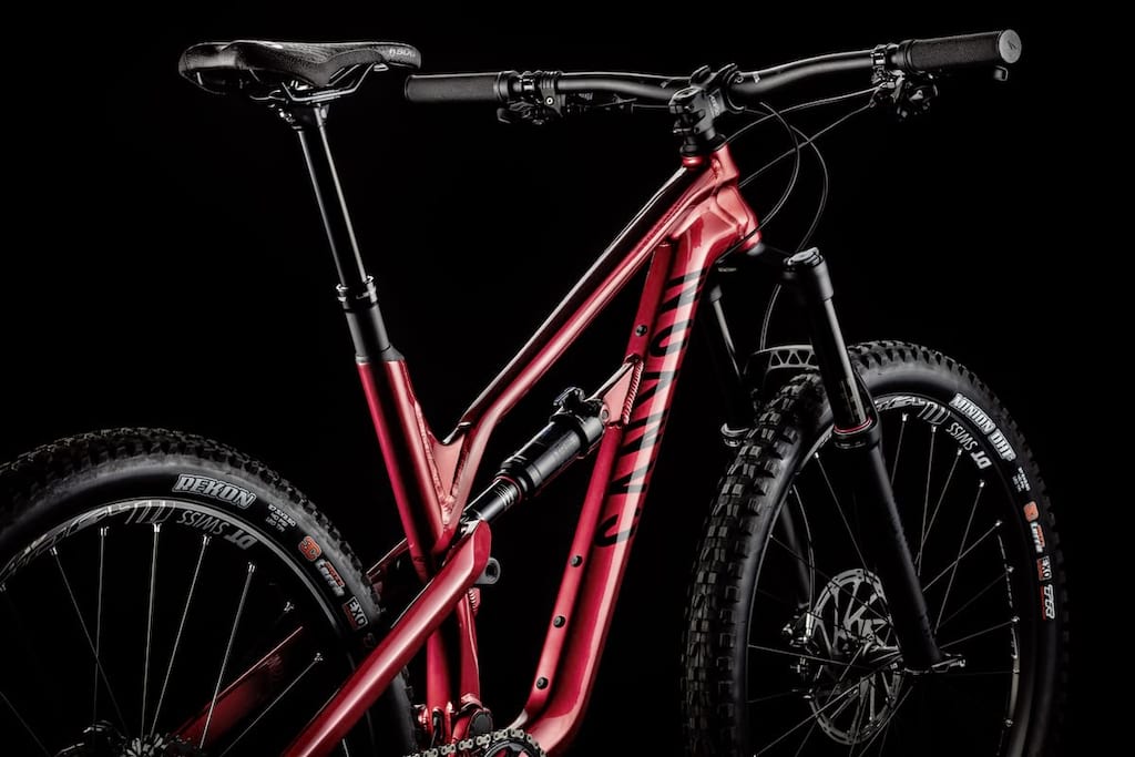Canyon Changes Routine With All-New Spectral And The Cable Routing Is Pure Genius!