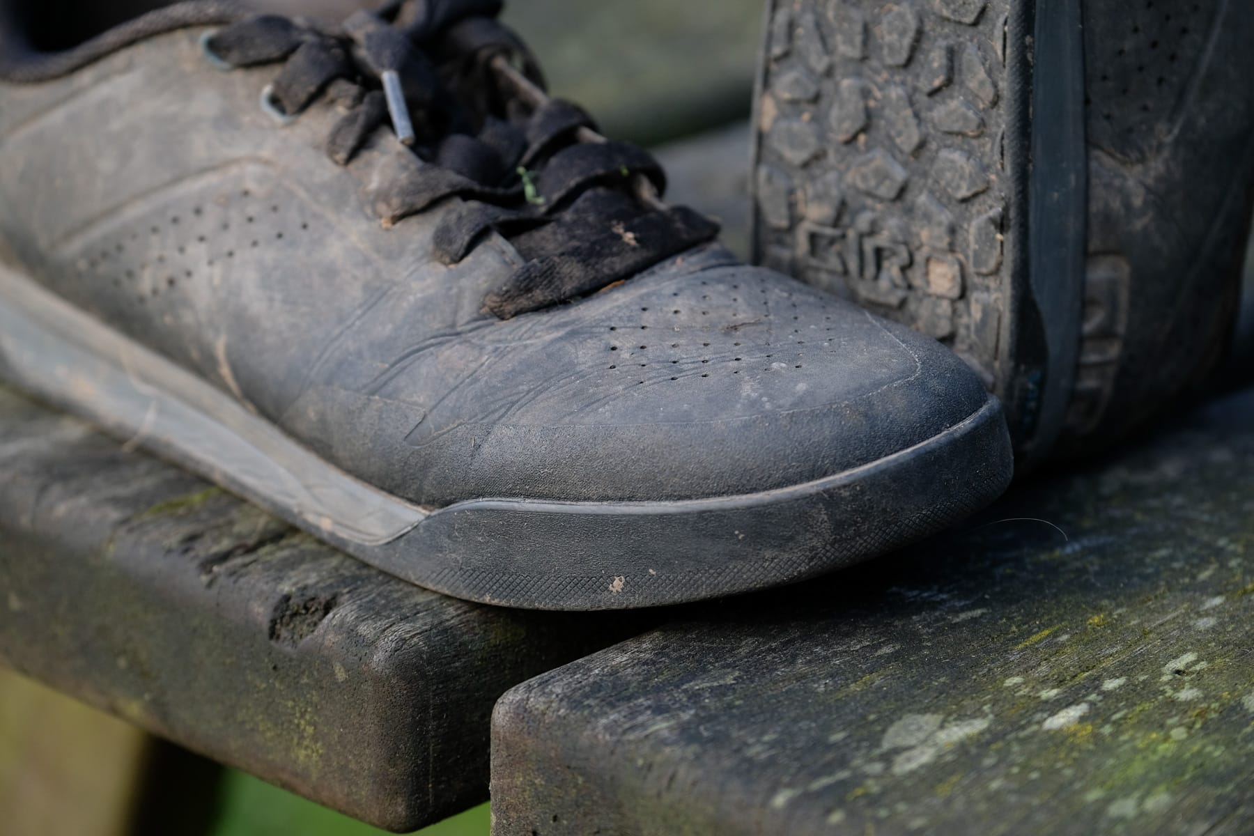Giro Latch flat shoe