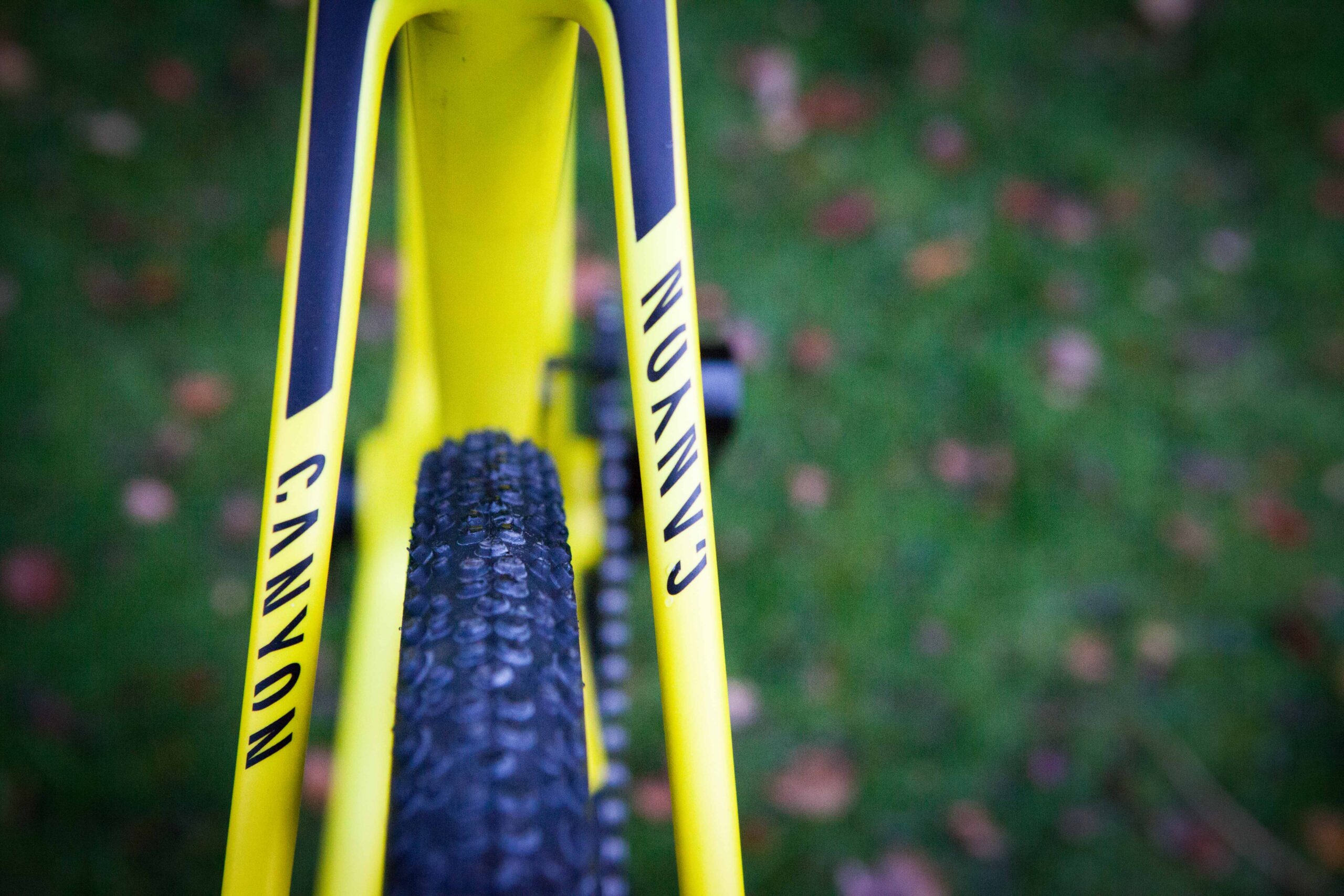 First Look: Canyon Inflite CF SLX 8.0 Pro Race