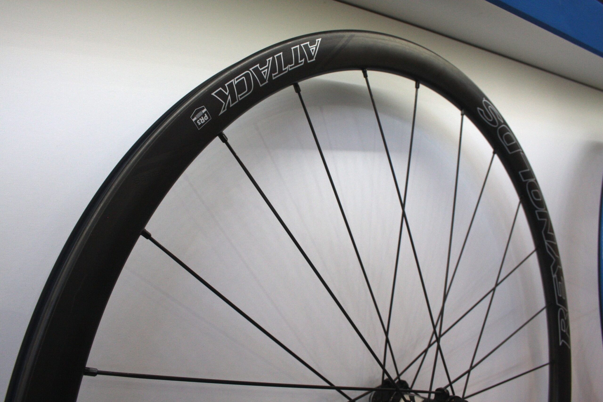 Eurobike 2014: Reynolds Wheels & Lake Shoes