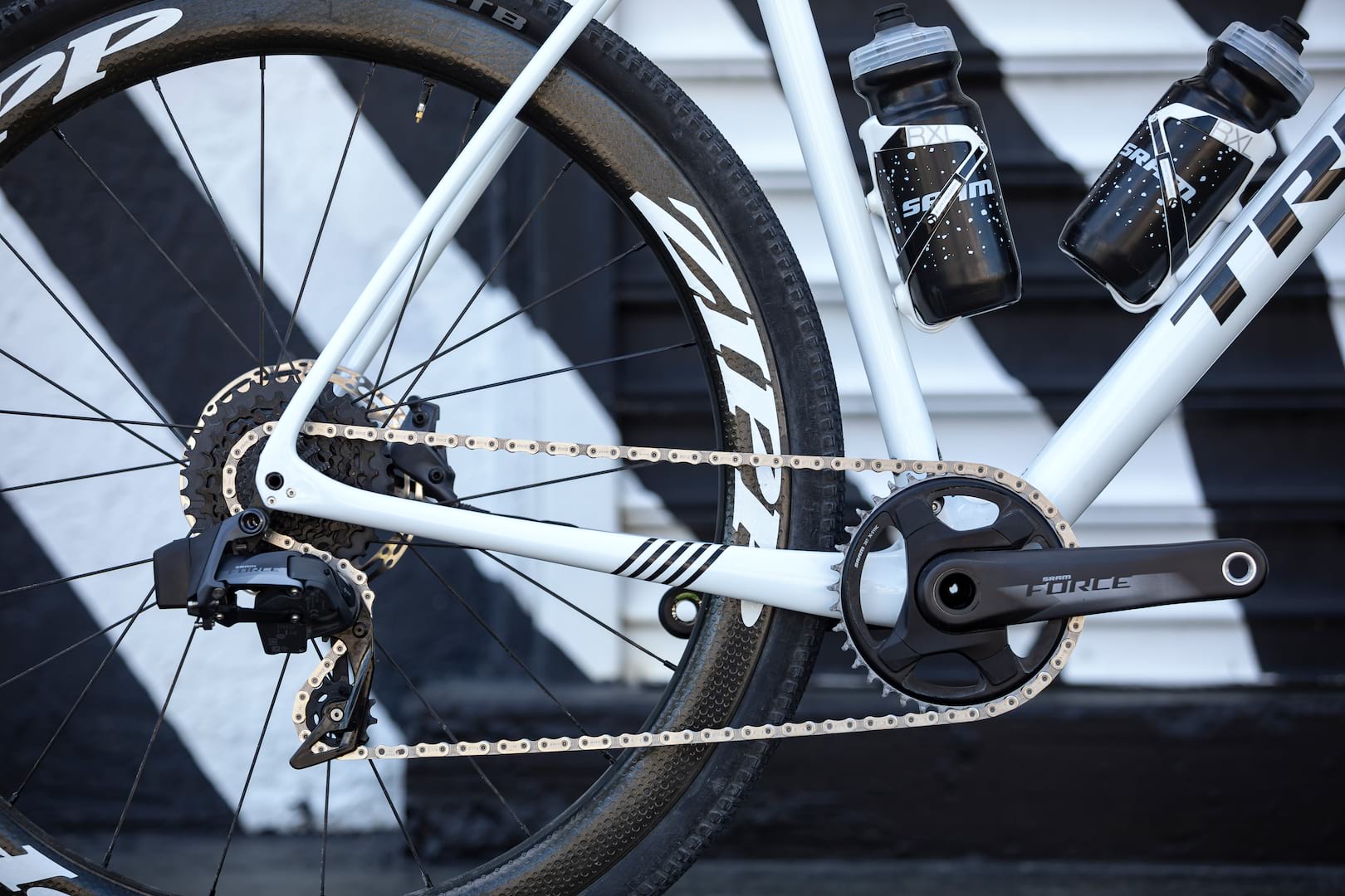 SRAM offers electronic shifting for less (and for gravel) with Force eTap AXS