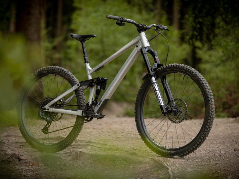 2023 RockShox Zeb Ultimate & Super Deluxe Ultimate Review