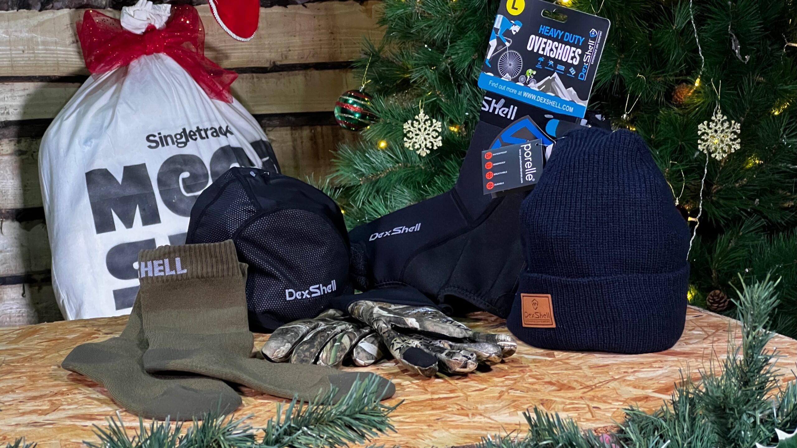 Megasack Giveaway Day 14: DexShell top to toe bundle