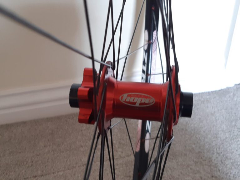 For sale Stan’s Crest 29″ on Hope Pro 2 red hubs £100