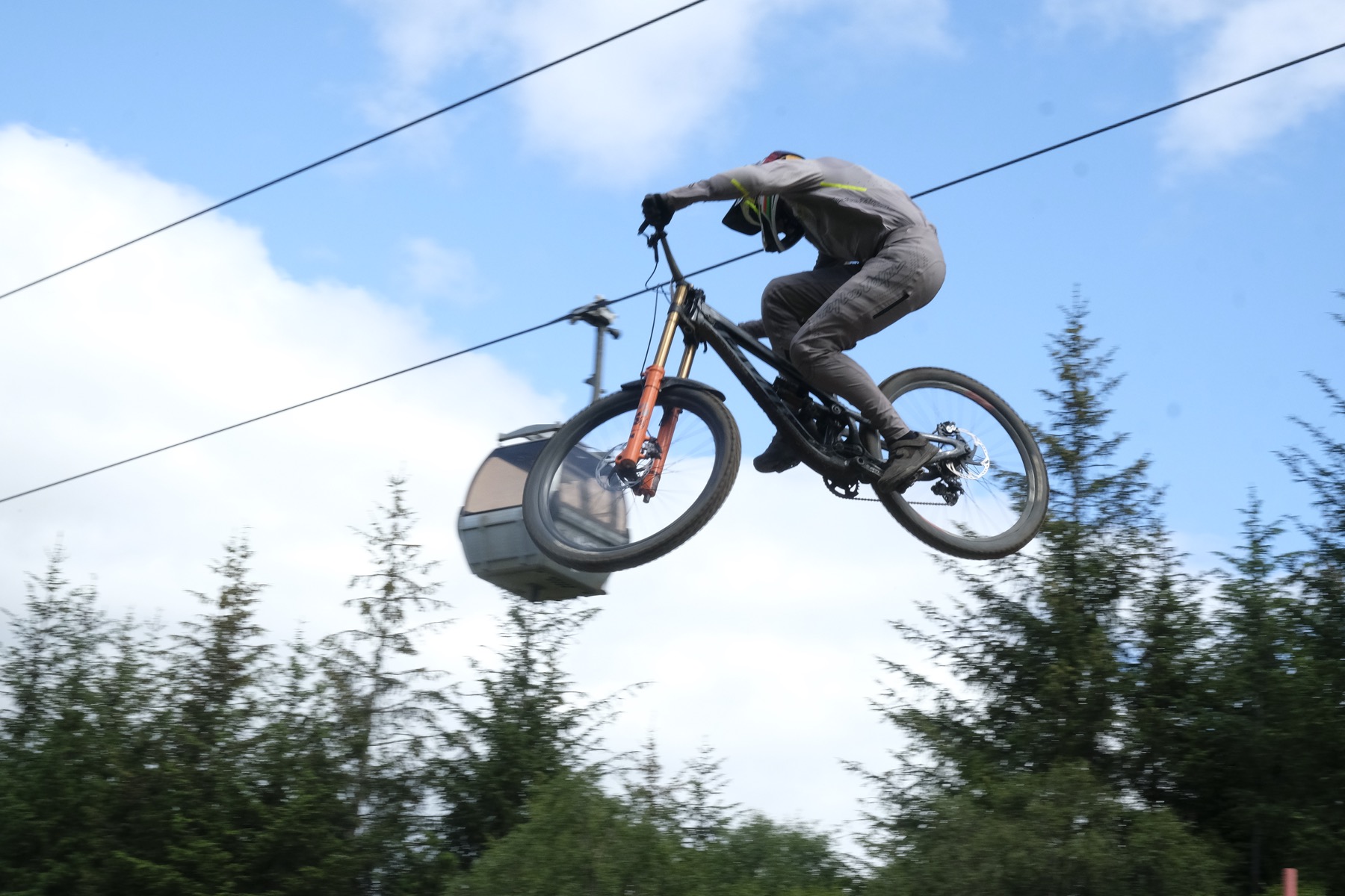 In The Pits: British National Downhill Series Rd 2, Fort William