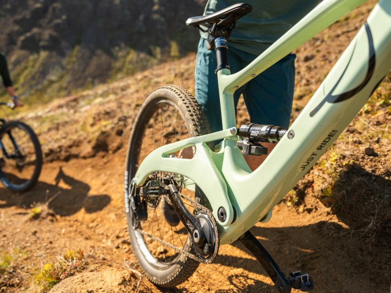 Single pivot is good, hi-mod carbon is bad: Podcast with Lauf CEO