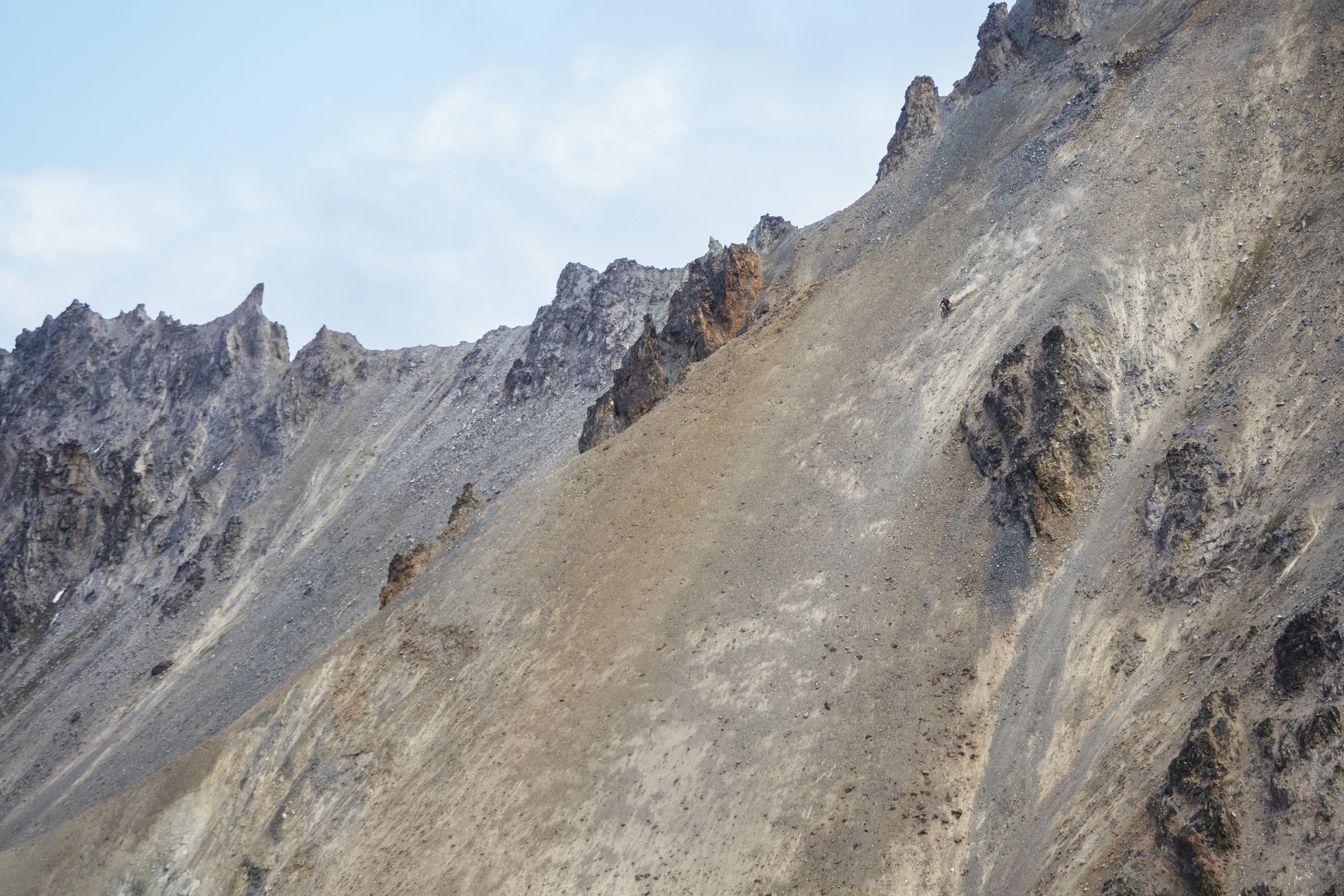 Subscribe Now For April’s Magazine: Dual Slalom, HikeABike, Freeride And Gravel!
