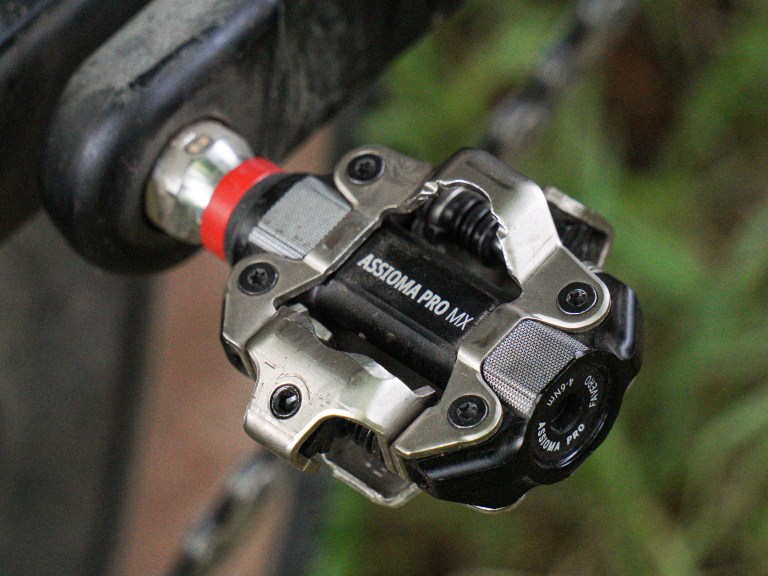 The Essential Guide to Power Meters in Mountain Biking