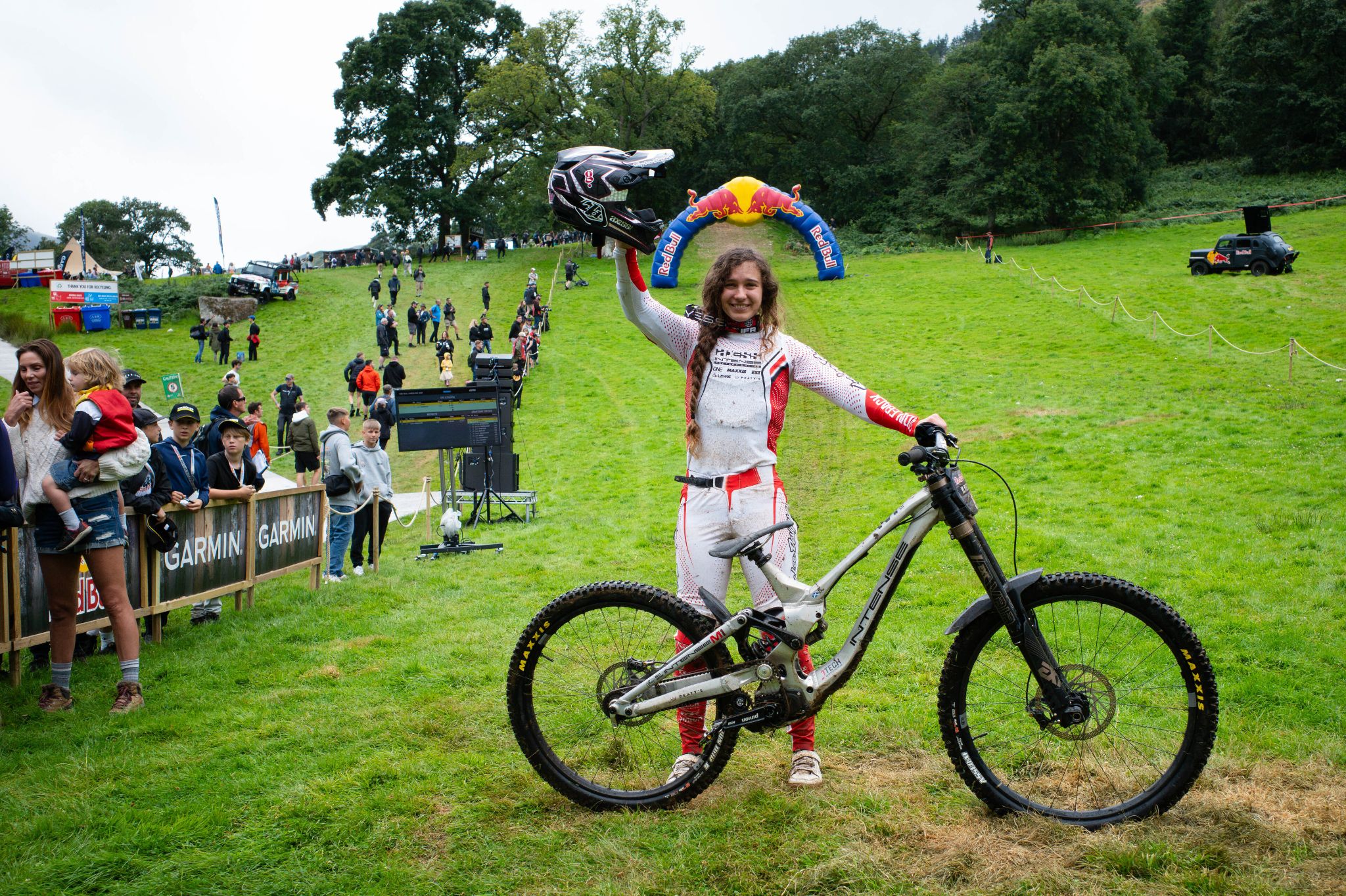 Lou Ferguson becomes first woman to qualify for Red Bull Hardline