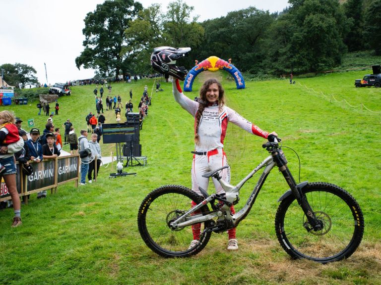 Lou Ferguson becomes first woman to qualify for Red Bull Hardline