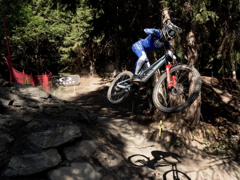La Thuile DH World Series Rd5 results, report and highlights vids