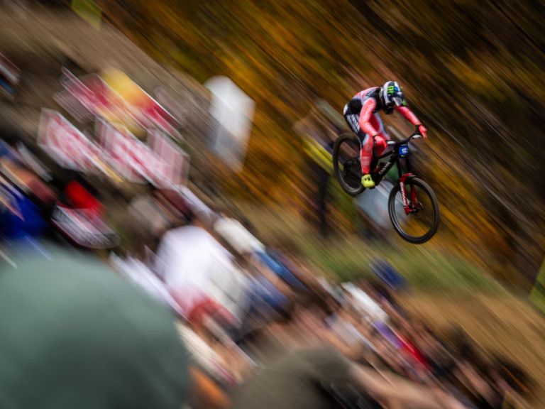 Mont-Sainte-Anne DH World Series Rd10 results, highlight vids & talking points