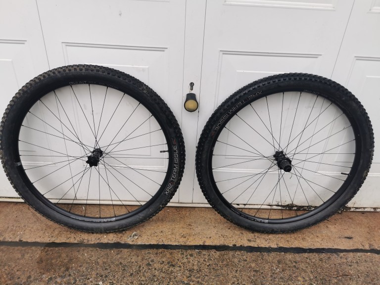 Hunt race xc 29er wheel set. Boost. Shimano HG.