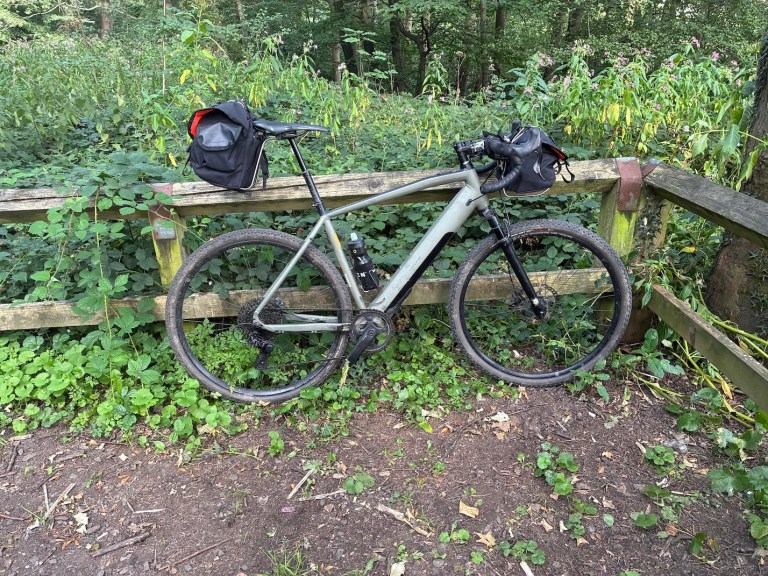 Carradice Bowland bar bag, Odyssey saddle bag & Bagman support rack review